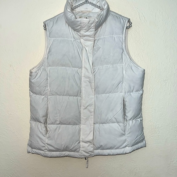LL Bean M puffer vest nwt - Picture 4 of 6